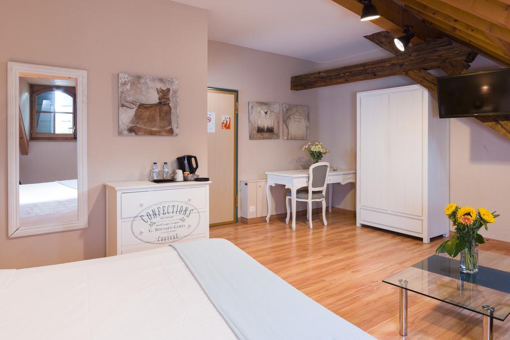 Auberge Communale De Carouge Экстерьер фото