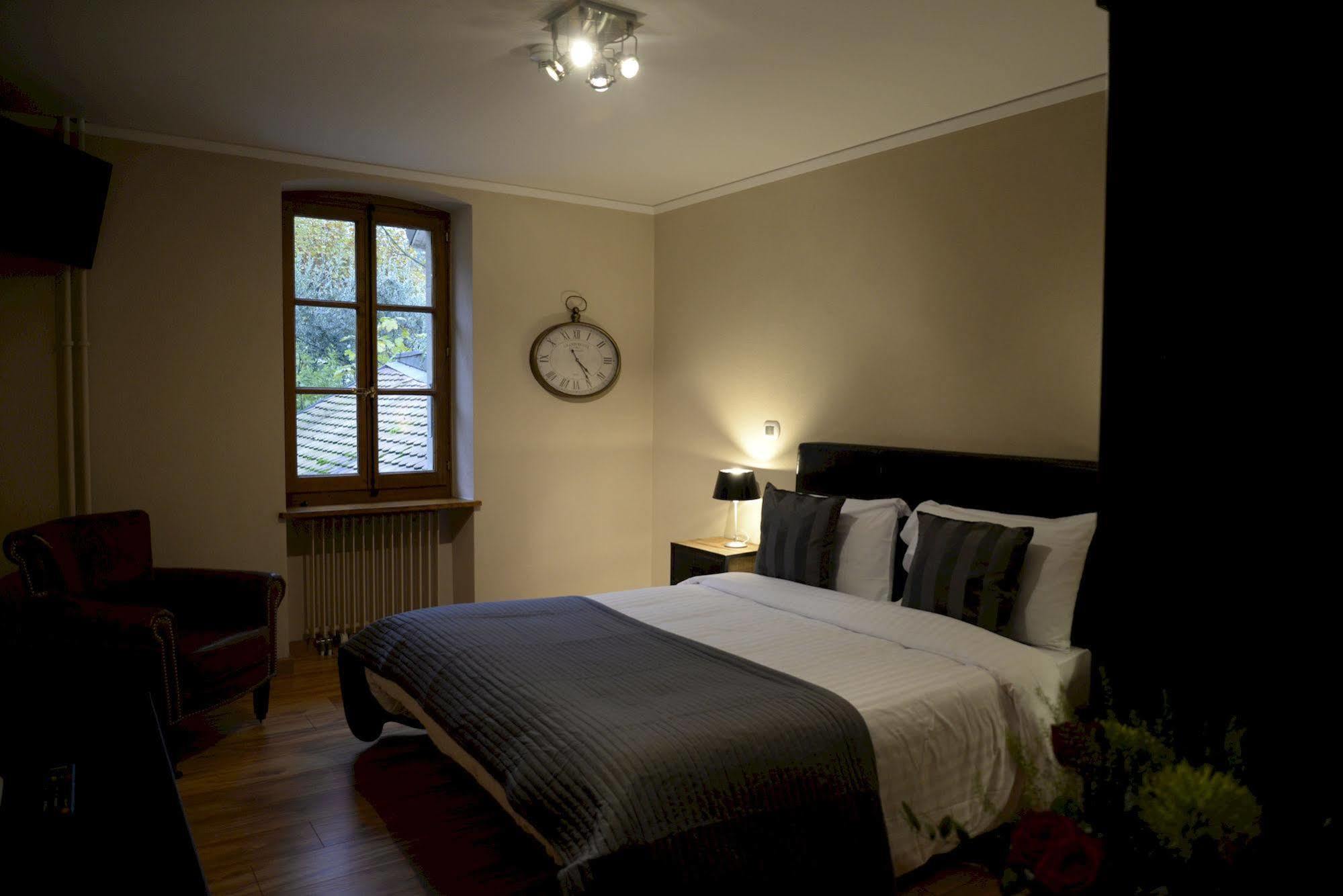 Auberge Communale De Carouge Экстерьер фото
